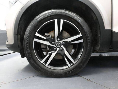 2023 Volvo XC40 B5 Core