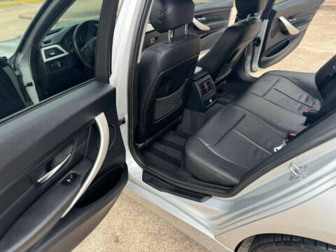 2014 BMW 3 Series 320i