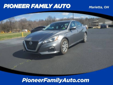 2020 Nissan Altima for sale at Pioneer Family Preowned Autos of WILLIAMSTOWN in Williamstown WV
