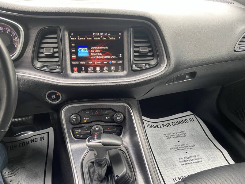 2016 Dodge Challenger SXT