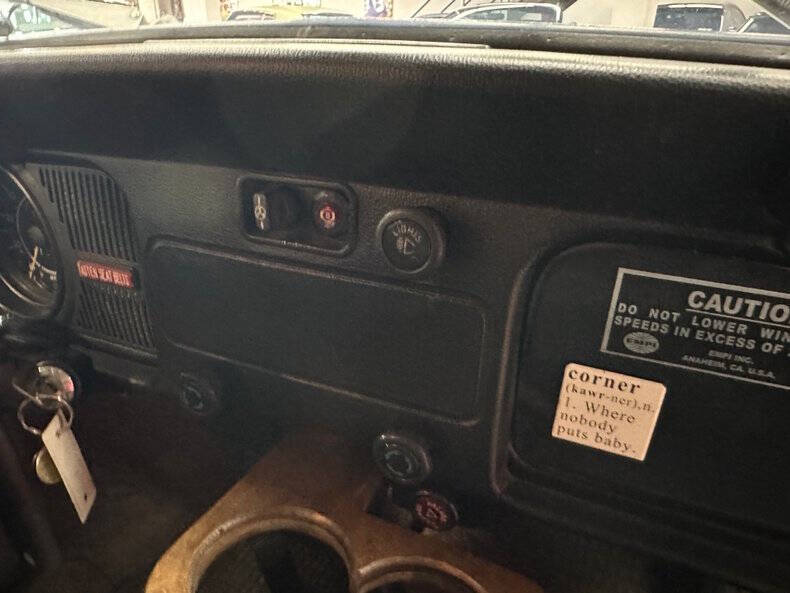 1972 Volkswagen Super Beetle