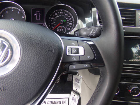 2018 Volkswagen Golf TSI S