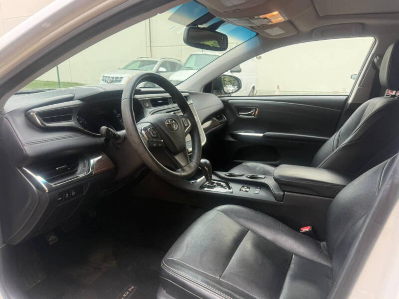 2015 Toyota Avalon Hybrid XLE Touring