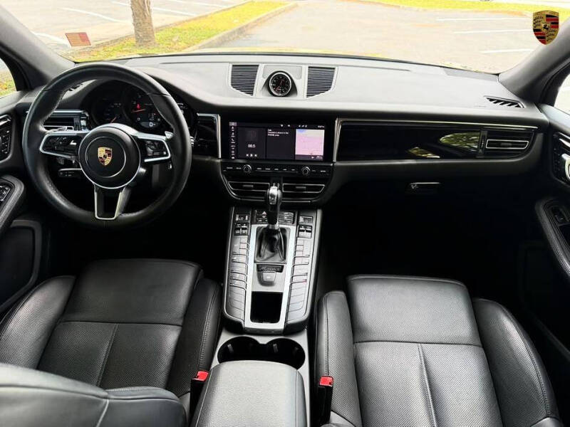 2021 Porsche Macan