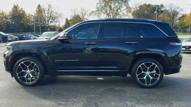 2023 Jeep Grand Cherokee Summit Reserve