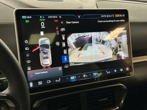 2025 VinFast VF8 Plus