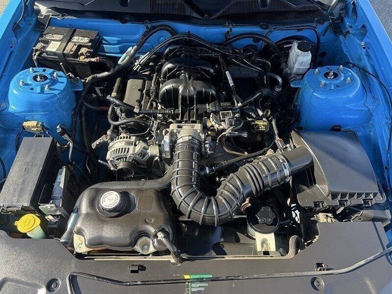 2010 Ford Mustang V6