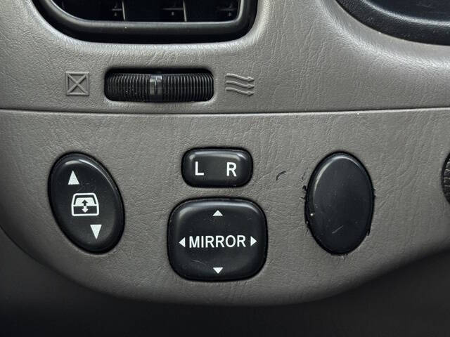 2004 Toyota Tundra SR5