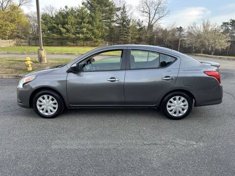 2018 Nissan Versa SV