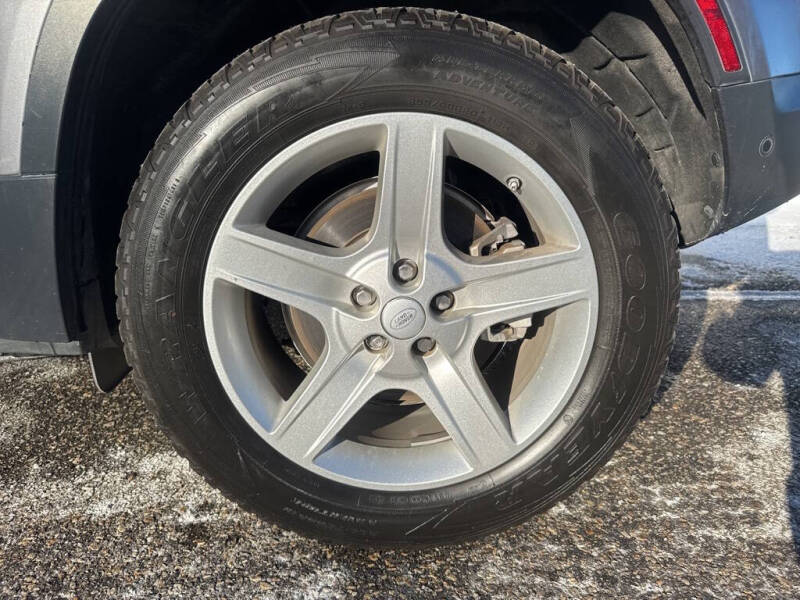 2020 Land Rover Defender 110 SE