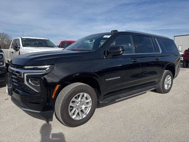 2025 Chevrolet Suburban LS