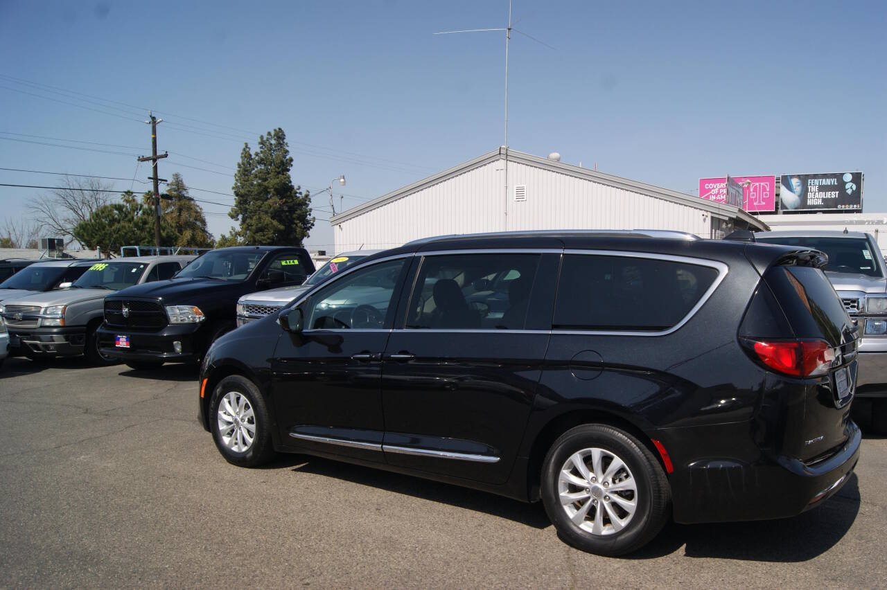 2019 Chrysler Pacifica for sale at Auto Plaza in Fresno, CA