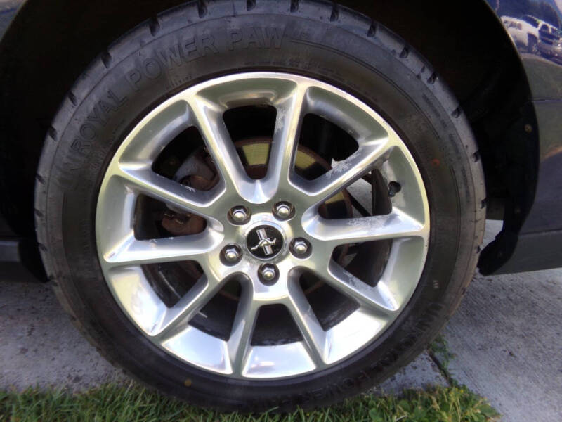 2010 Ford Mustang V6 Premium