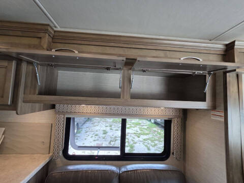 2018 Jayco Precept