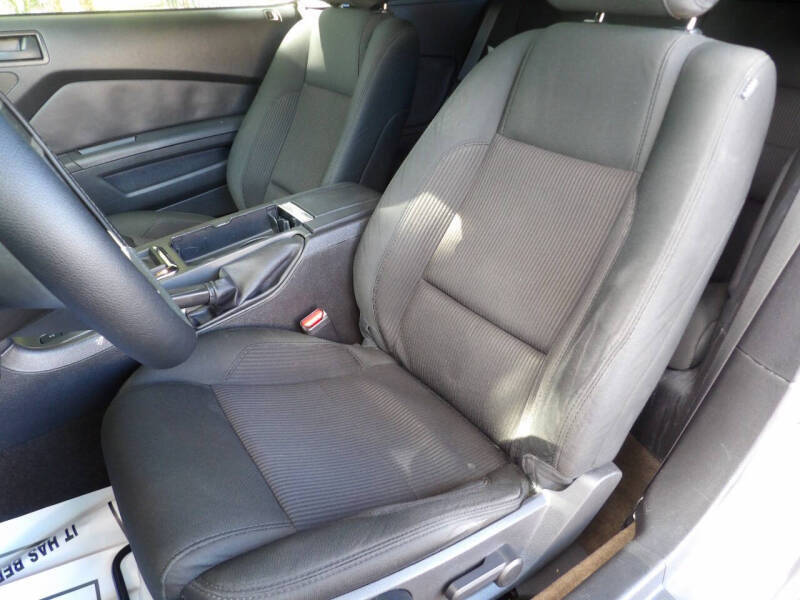 2013 Ford Mustang V6