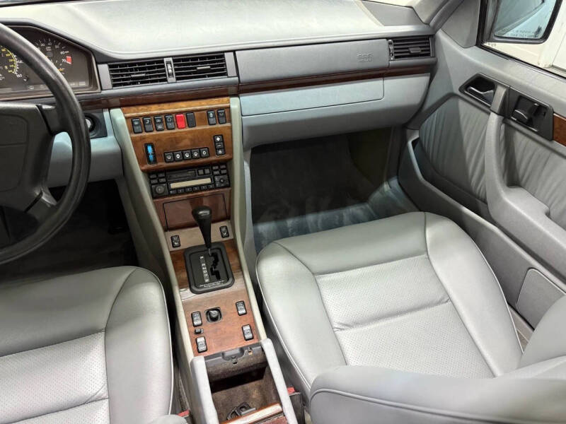 1995 Mercedes-Benz E-Class E 320