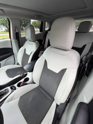 2019 Jeep Compass Sun and Wheel Edition