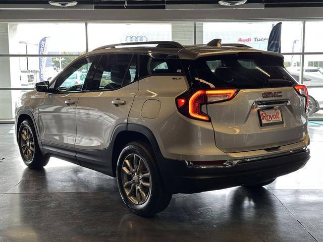 2022 GMC Terrain SLT