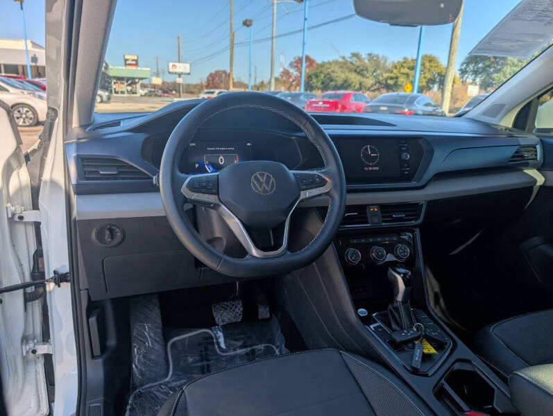 2023 Volkswagen Taos SE