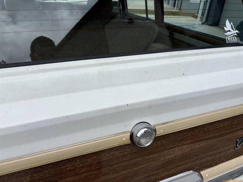 1988 Jeep Grand Wagoneer