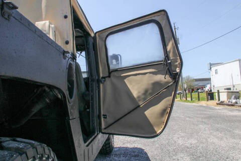 2014 AM General Hummer