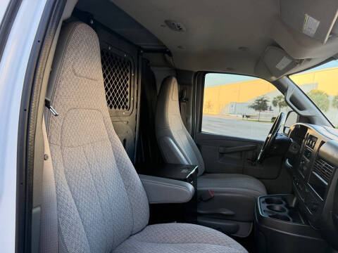 2019 Chevrolet Express 2500