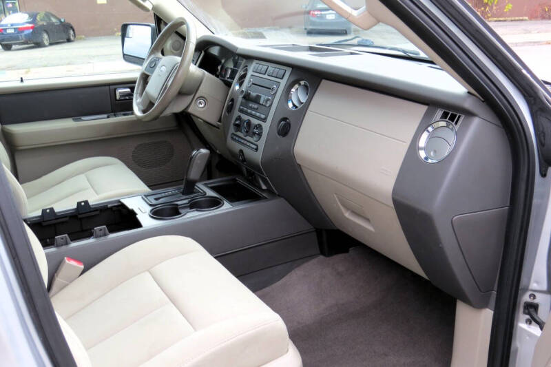 2014 Ford Expedition XLT