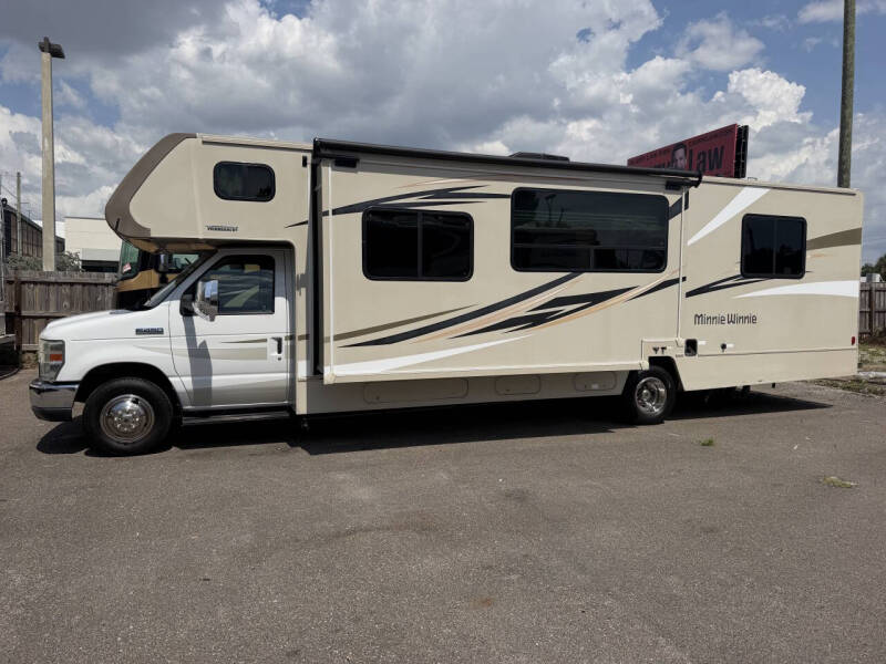2017 Winnebago Minnie Winnie