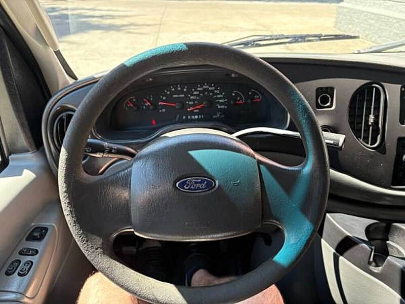 2006 Ford E-Series E-150
