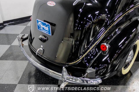 1938 Plymouth Deluxe