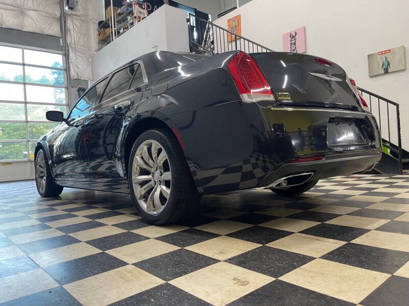 2017 Chrysler 300 C