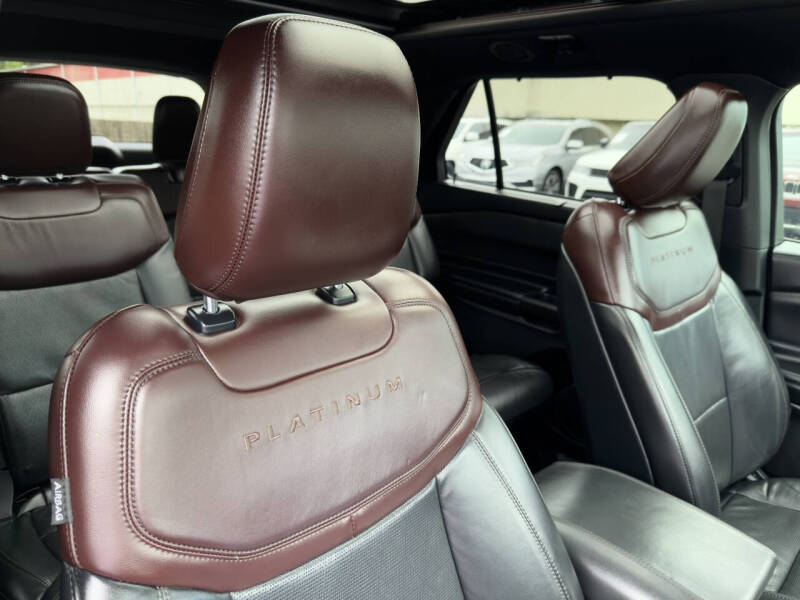 2020 Ford Explorer Platinum