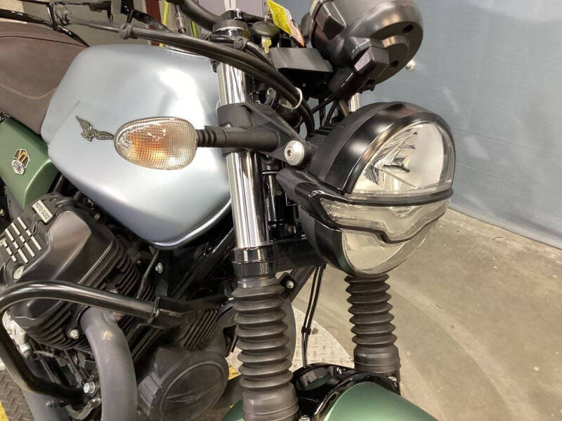 2021 Moto Guzzi V7 Stone Centenario E5