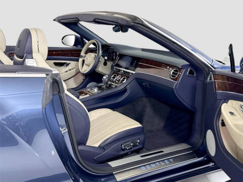 2020 Bentley Continental GTC V8