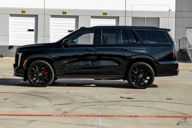 2025 Cadillac Escalade-V