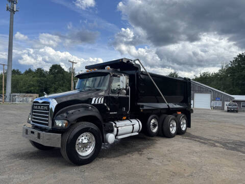 2009 Mack Granite