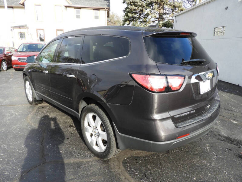 2017 Chevrolet Traverse LT