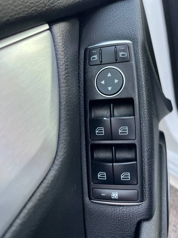 2013 Mercedes-Benz C-Class C 250 Sport