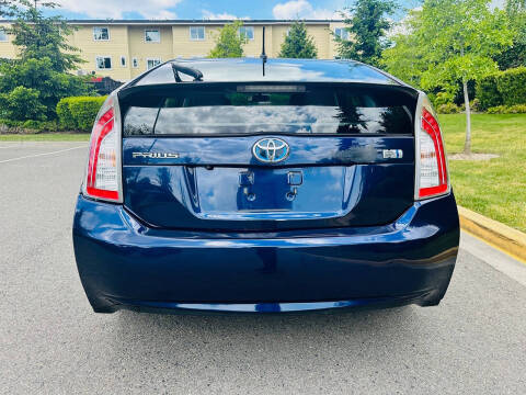 2015 Toyota Prius Two