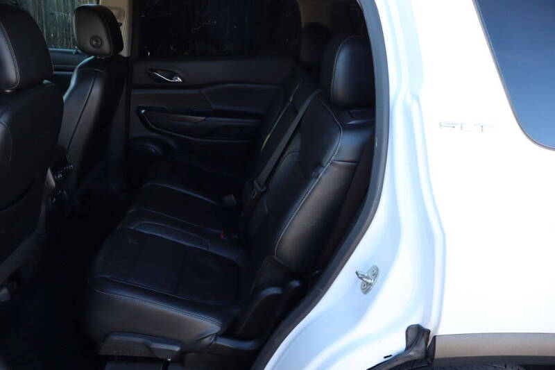 2020 GMC Acadia SLT