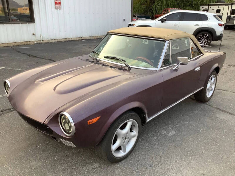 1980 FIAT 124 Spider