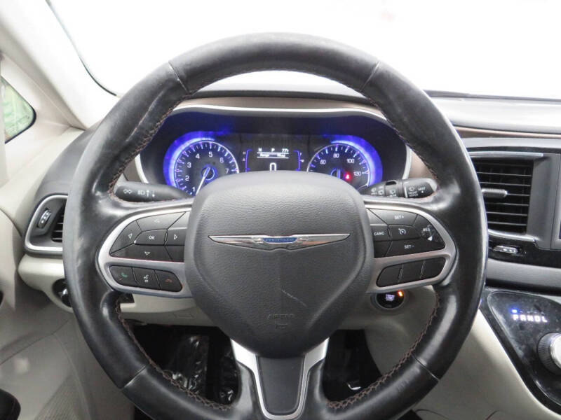 2019 Chrysler Pacifica Touring L
