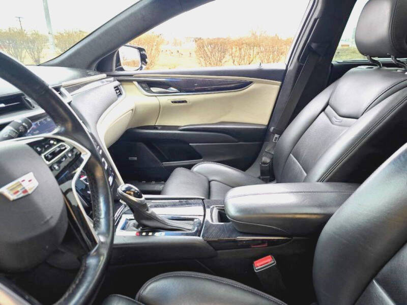 2016 Cadillac XTS Platinum Vsport