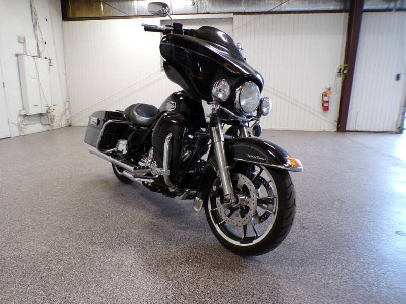 2010 Harley-Davidson FLHTCU Electra Glide