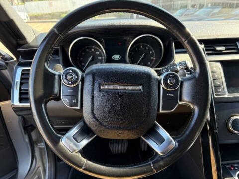 2017 Land Rover Discovery SE