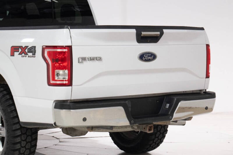 2015 Ford F-150 XLT photo 20