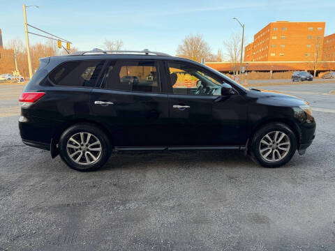 2014 Nissan Pathfinder S