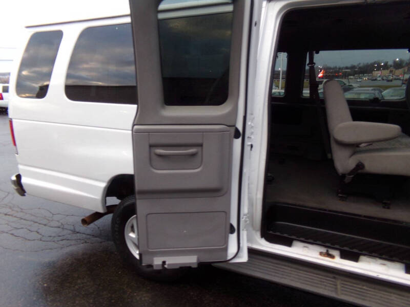 2001 Ford E-Series E-350 SD XL