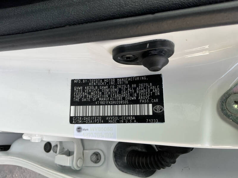 2017 Toyota Camry Hybrid LE