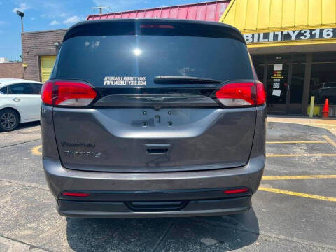 2020 Chrysler Pacifica Touring L